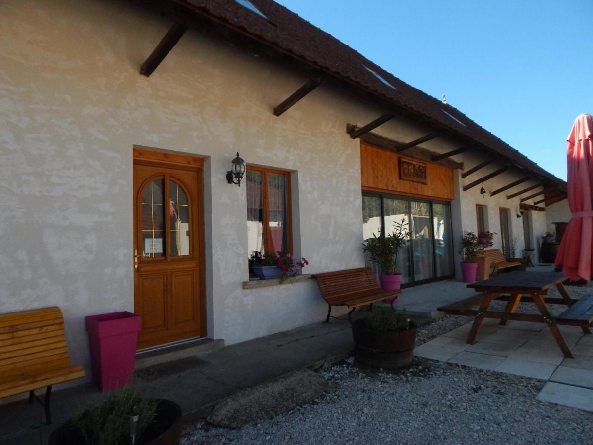 Gite chez Marcel et Béa La Chapelle-Saint-Sauveur  Exterior foto